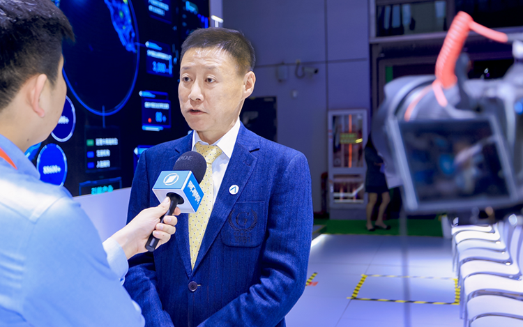 人力资源公司G22恒峰集团国际高级副总裁段立新接受媒体采访